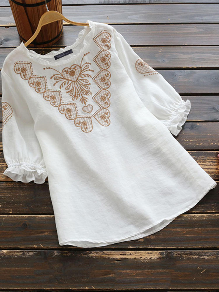 Half Sleeve Floral Embroidery O-neck Vintage Blouse