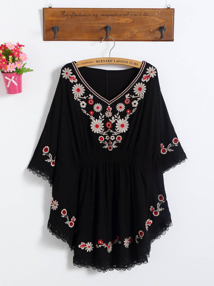Retro Women Folk Style Loose Embroidered Batwing Sleeve Blouse